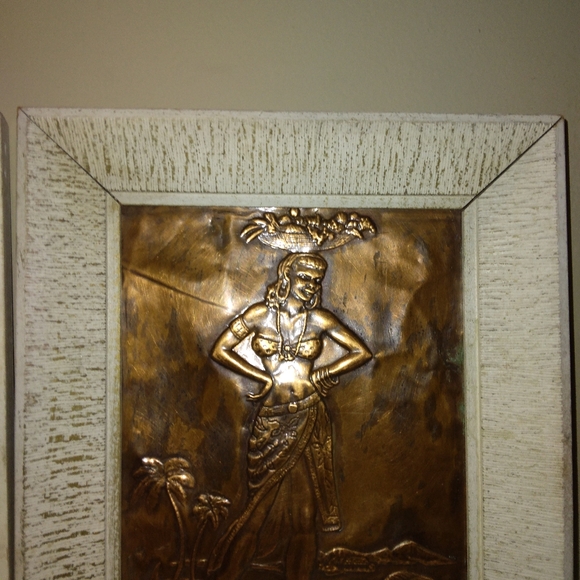 Mid Century Framed Embossed Press Copper Island Man and Woman Art Decor. - Picture 6 of 11